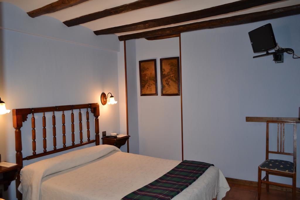 Hostal Santa Agueda タラソナ 部屋 写真