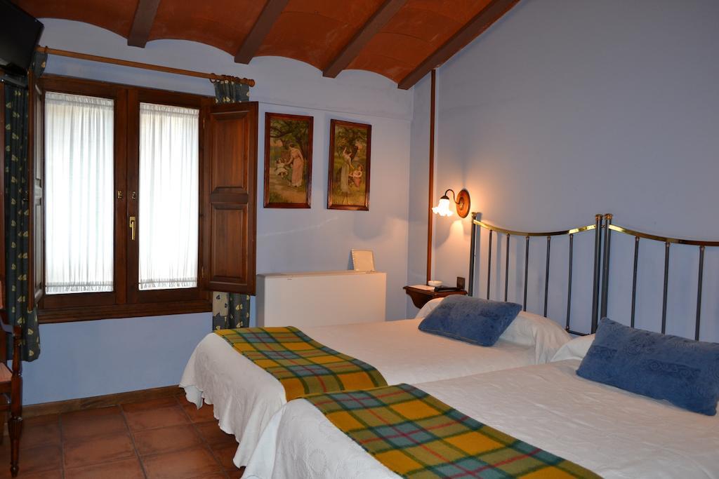 Hostal Santa Agueda タラソナ 部屋 写真