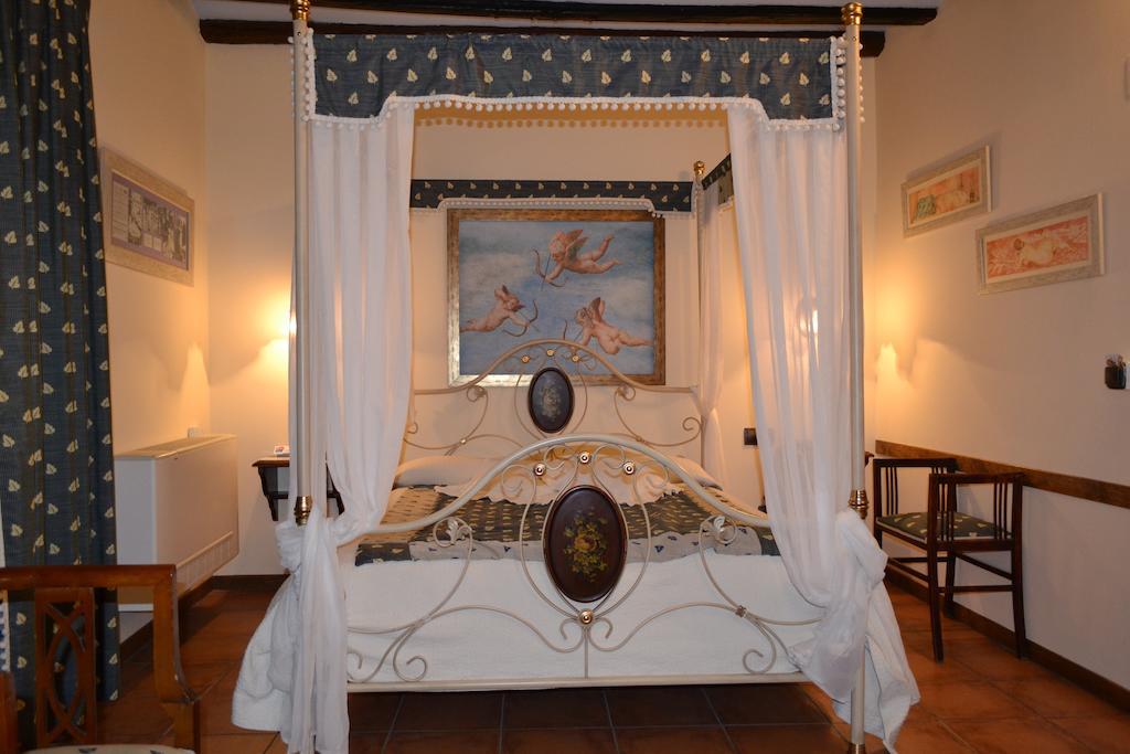 Hostal Santa Agueda タラソナ 部屋 写真