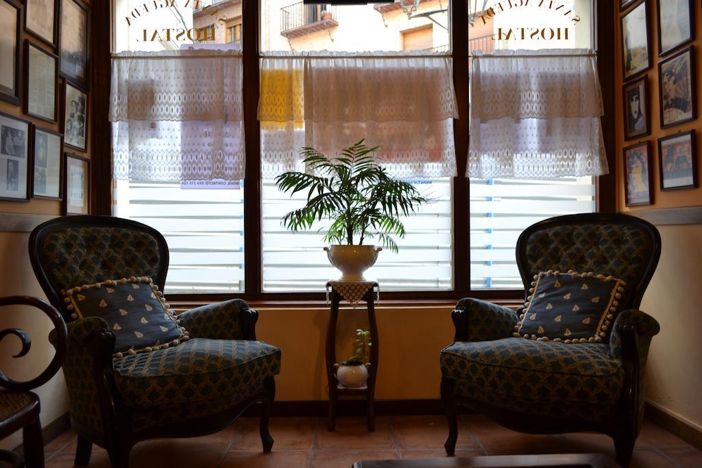 Hostal Santa Agueda タラソナ エクステリア 写真