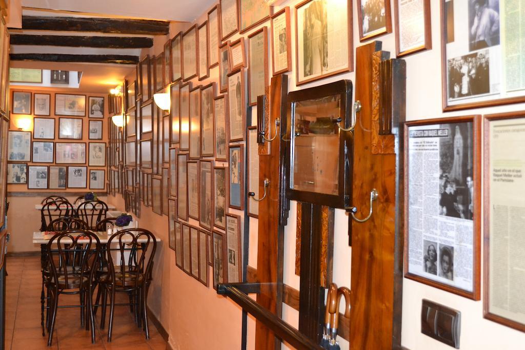 Hostal Santa Agueda タラソナ エクステリア 写真