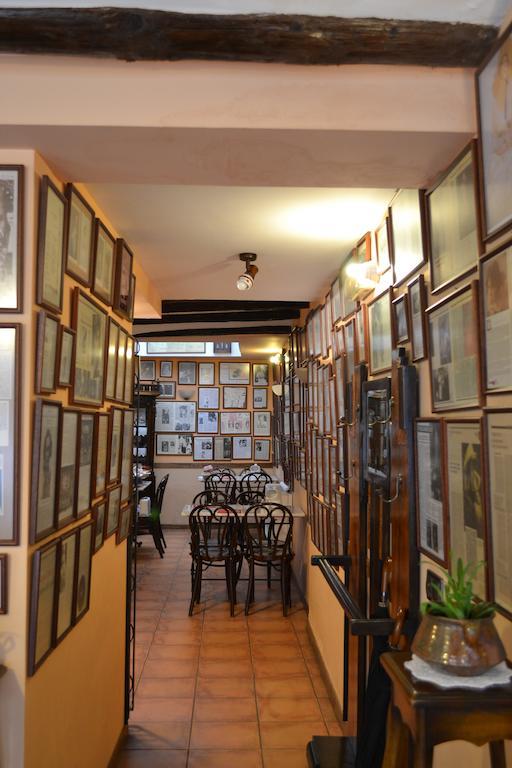 Hostal Santa Agueda タラソナ エクステリア 写真